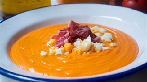 Salmorejo cordobés en vasitos
