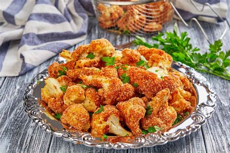 Ingredientes frescos para la receta de coliflor