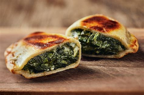 Variedad de empanadas de verduras