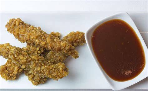 Lagrimitas de pollo con salsa