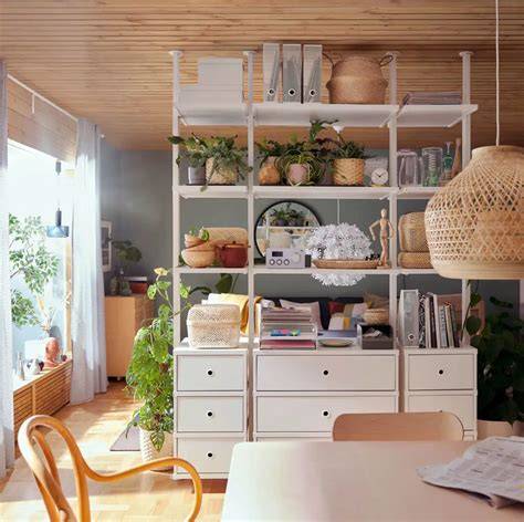 Panadería moderna con estanterías de IKEA