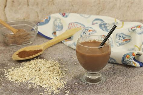 Copos de avena y cacao en polvo