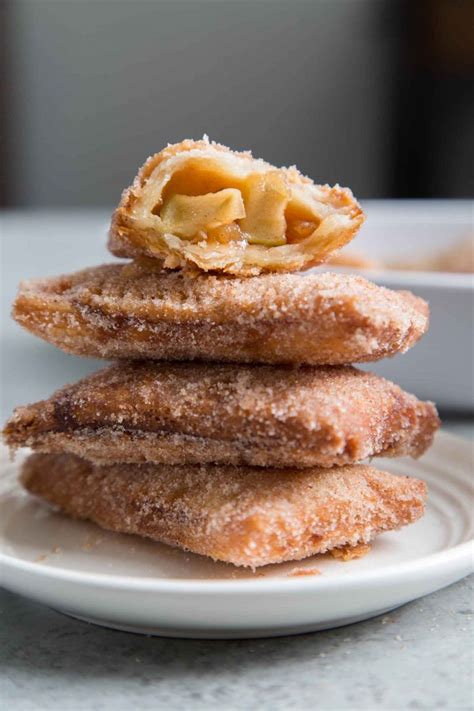 Tarta de manzana frita o rebozada