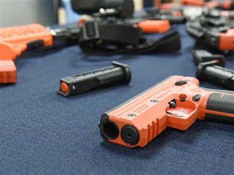 Variedad de municiones para pistolas lanzadoras de gas pimienta