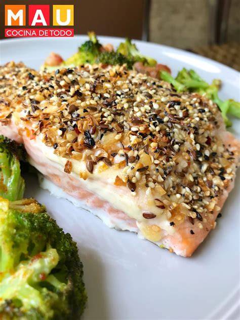 Filete de salmón con costra de mayonesa dorada