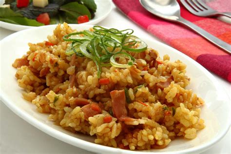 Plato de arroz con jamón