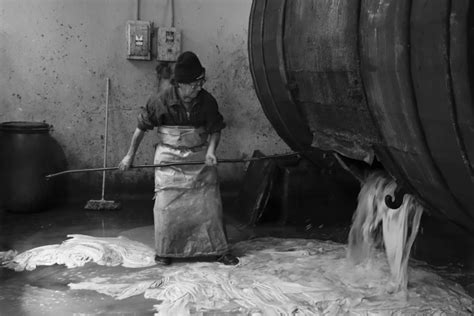 Proceso de curtido de pieles de cordero