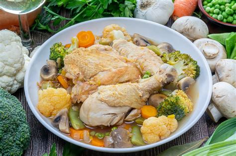plato de pollo con verduras