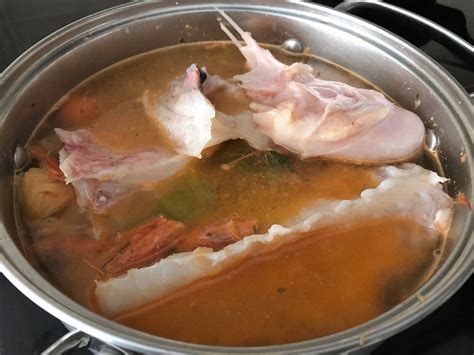 Esquema de preparación de un fumet o caldo de marisco