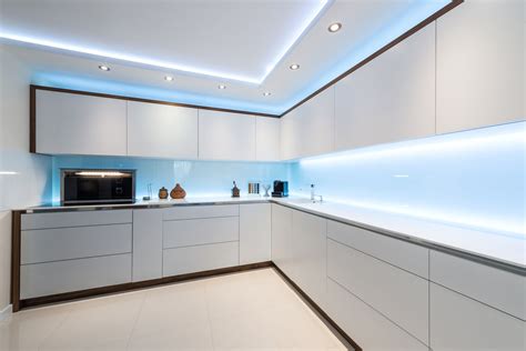 Iluminación LED en cocinas modernas
