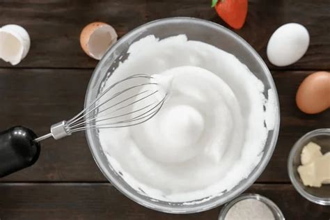 Proceso de batido de claras de huevo