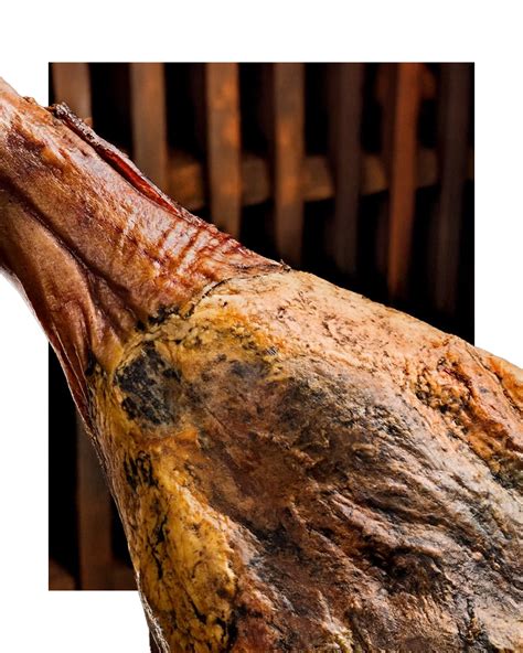 Pata de jamón colgada para su correcta conservación