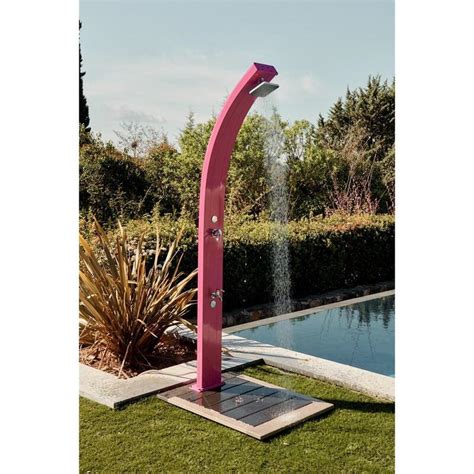 Ducha solar exterior con grifo adicional