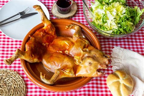 Ingredientes para marinar cochinillo
