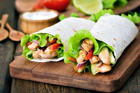 Snack Wrap de pollo con tortilla de harina