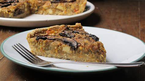 tarta de berenjenas servida en plato