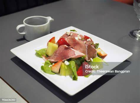 Plato de Prosciutto di Parma con melón