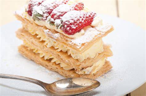 Milhojas de fresas y crema pastelera