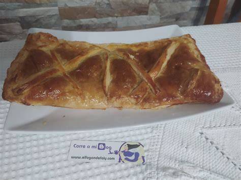 Hojaldre de salmón y cebolla caramelizada