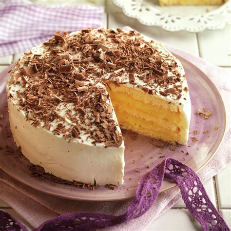 Bizcocho relleno de crema de castañas