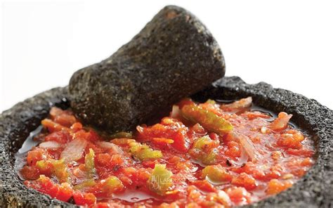 Ingredientes de la salsa ranchera en un bol