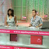 Francine Gálvez y Víctor Sandoval presentando Aquí hay tomate