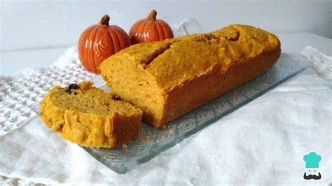 Bizcocho de calabaza saludable decorado
