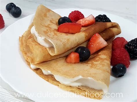 Crepes de avena con frutas y chocolate