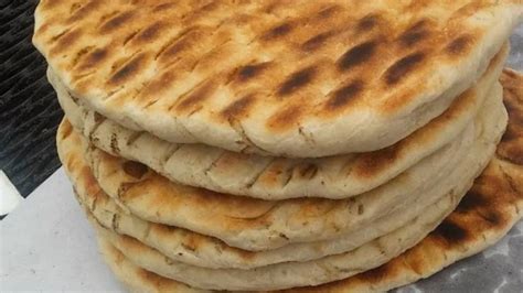 Tortilla a la parrilla en el horno dorada y crujiente
