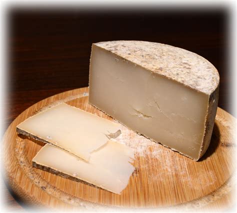 Queso de cabra curado
