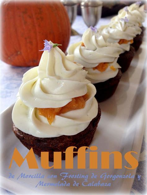 Muffins de calabaza decorados con frosting