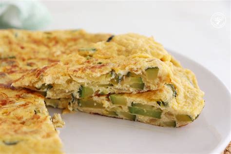 Tortilla de calabacín y cebolla