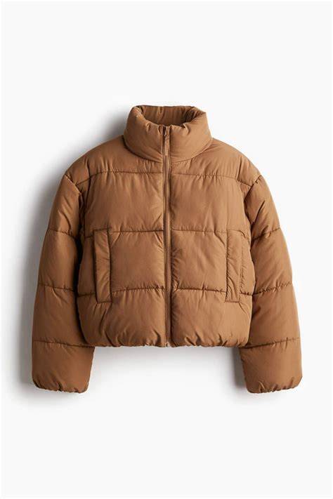Chaqueta acolchada corta en tono tostado
