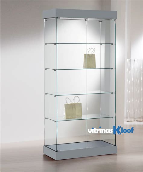 Vitrina expositora con múltiples estantes