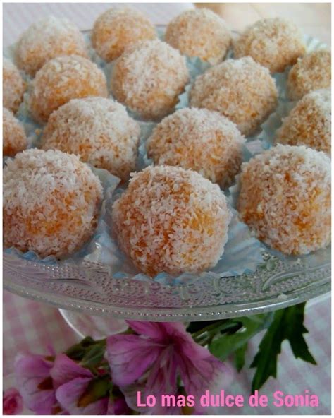 Bolitas de boniato con nueces y azúcar glas