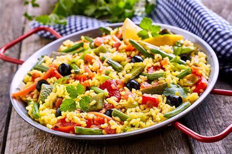 Paella de verduras vegana