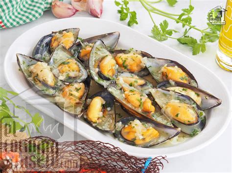 Esquema de los pasos para preparar la salsa de mejillones