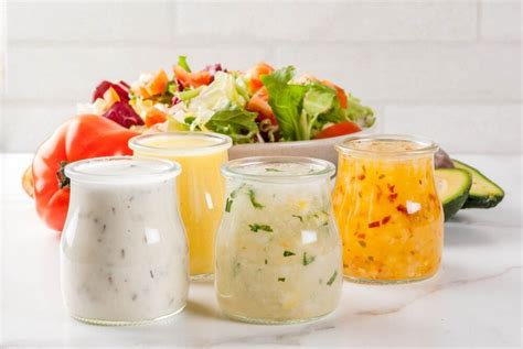 Variedad de aderezos para ensaladas de McDonald's
