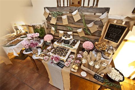 Decoración rústica para mesa dulce