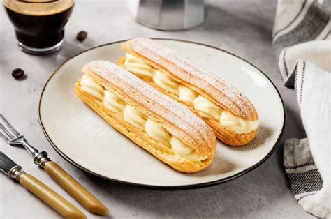 Eclairs rellenos de crema