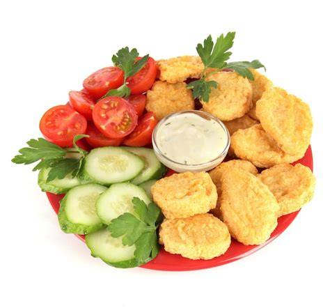 Nuggets de pollo y verduras con salsa
