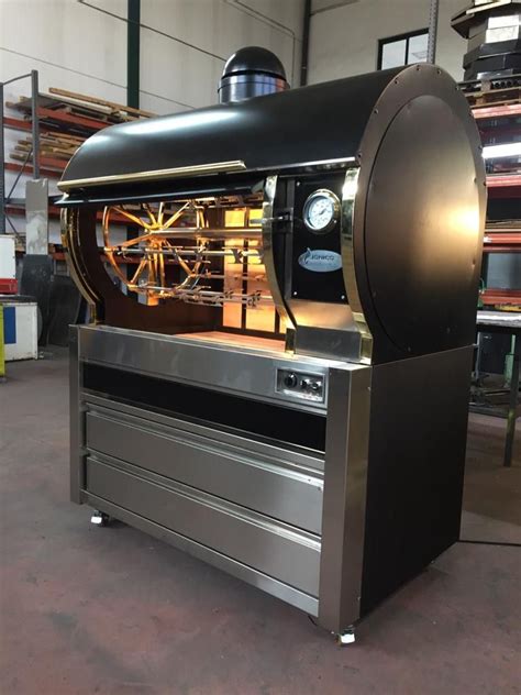 Asador de pollos planetario