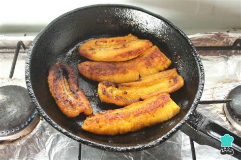 Ingredientes para la torta de plátano venezolana
