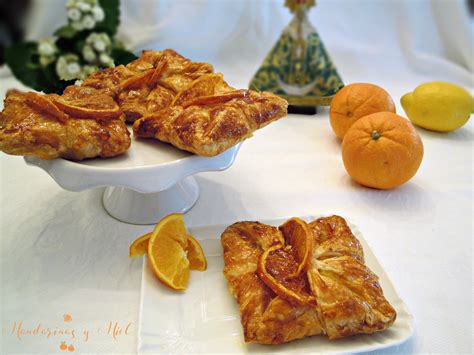 Cuadrados de hojaldre con crema de canela y peras