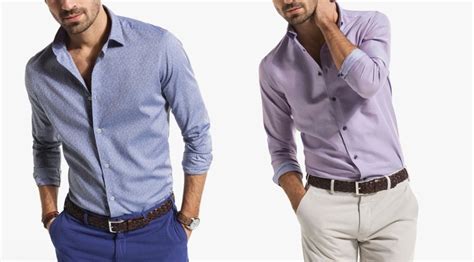 Diferentes combinaciones de ropa con camisas moradas