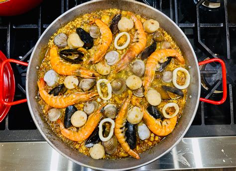 Mariscos variados para paella