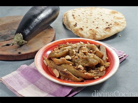 Plato de berenjenas con almendras