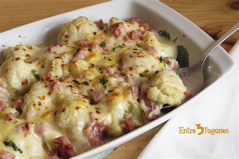 Coliflor gratinada con bechamel y queso en cazuela