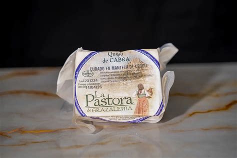 Queso Payoya curado en manteca de cerdo ibérico
