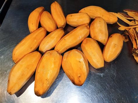 Plátanos maduros listos para cocinar